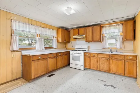 604 North Monroe Street Streator IL 61364