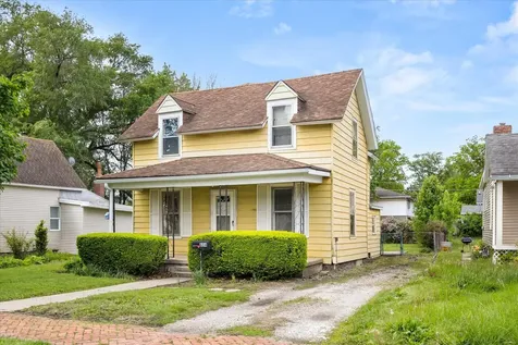 604 North Monroe Street Streator IL 61364