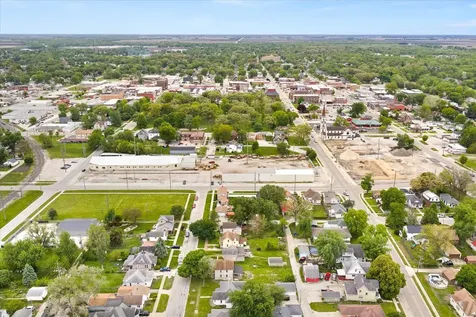 604 North Monroe Street Streator IL 61364