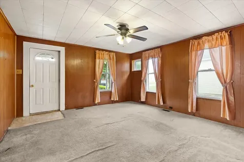604 North Monroe Street Streator IL 61364