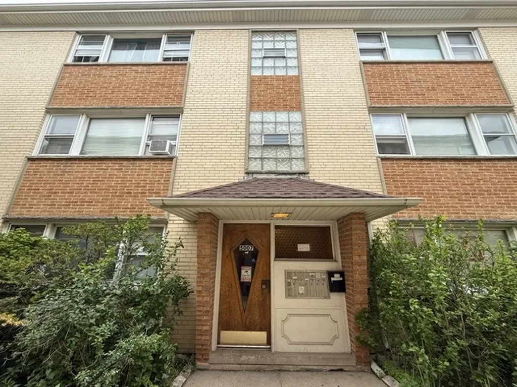 5007 West Diversey Avenue Chicago IL 60639