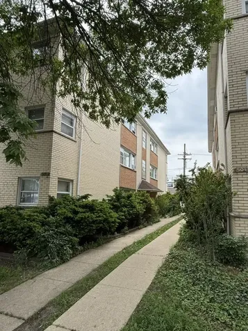 5007 West Diversey Avenue Chicago IL 60639