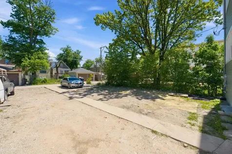 541 North Lawndale Avenue Chicago IL 60624