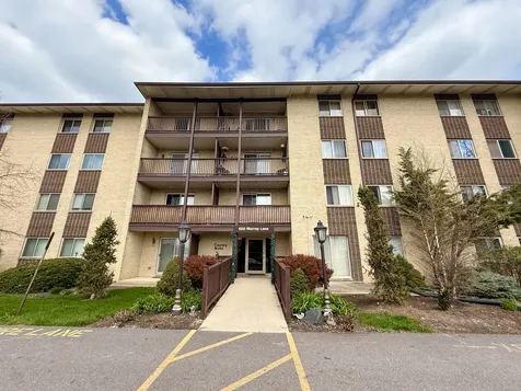 650 Murray Lane Des Plaines IL 60016