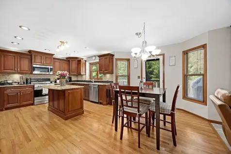 452 Windsor Drive Oswego IL 60543