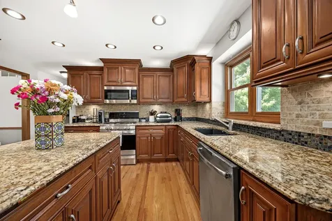 452 Windsor Drive Oswego IL 60543