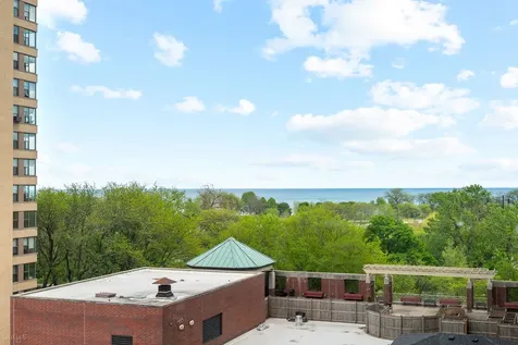 320 West Oakdale Avenue Chicago IL 60657