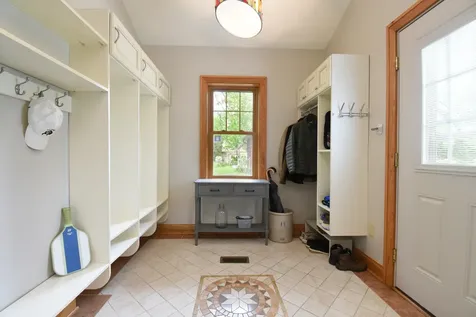 234 Southcote Road Riverside IL 60546