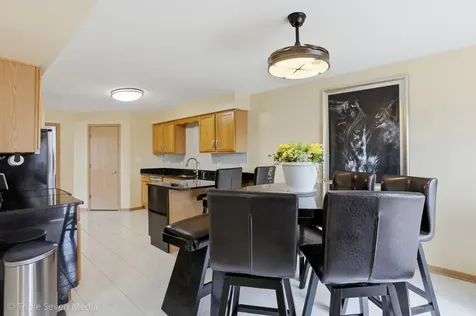 2495 Spruce Street Lynwood IL 60411