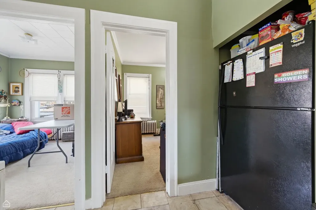 6710 North Artesian Avenue Chicago IL 60645
