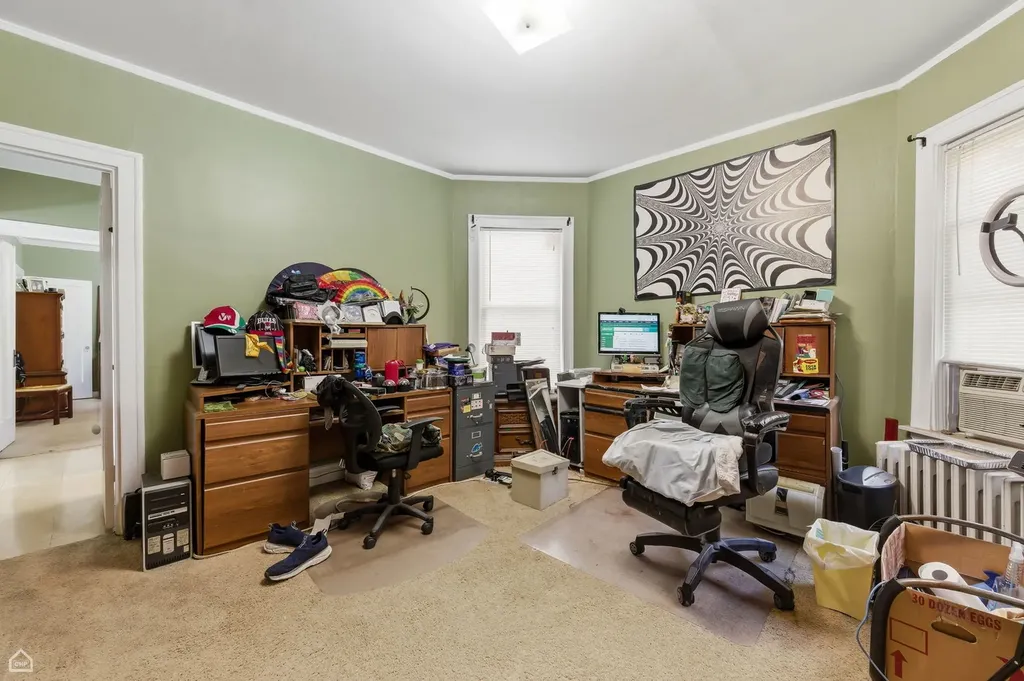 6710 North Artesian Avenue Chicago IL 60645