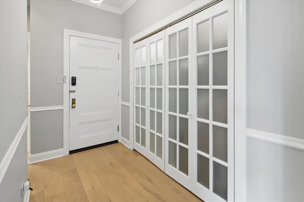 70 East Scott Street Chicago IL 60610