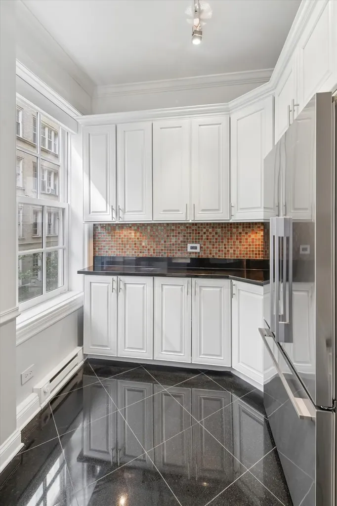 70 East Scott Street Chicago IL 60610