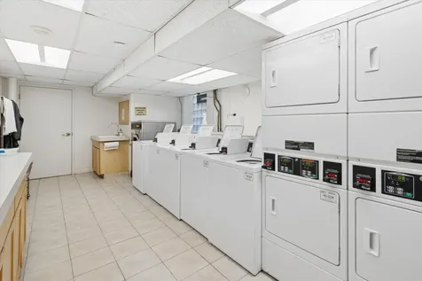 70 East Scott Street Chicago IL 60610