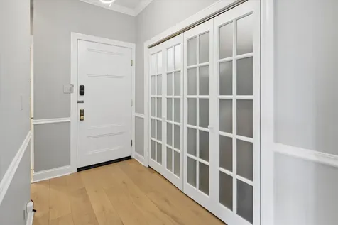 70 East Scott Street Chicago IL 60610