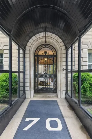 70 East Scott Street Chicago IL 60610