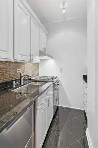 70 East Scott Street Chicago IL 60610