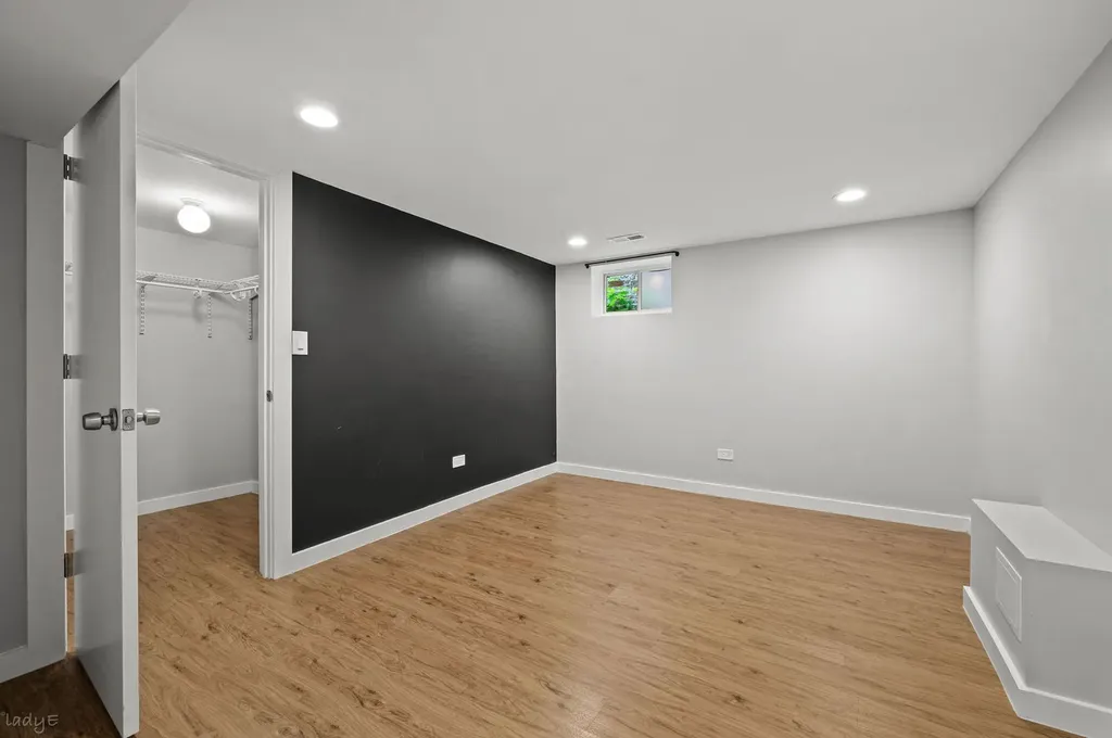 4310 West Shakespeare Avenue Chicago IL 60639