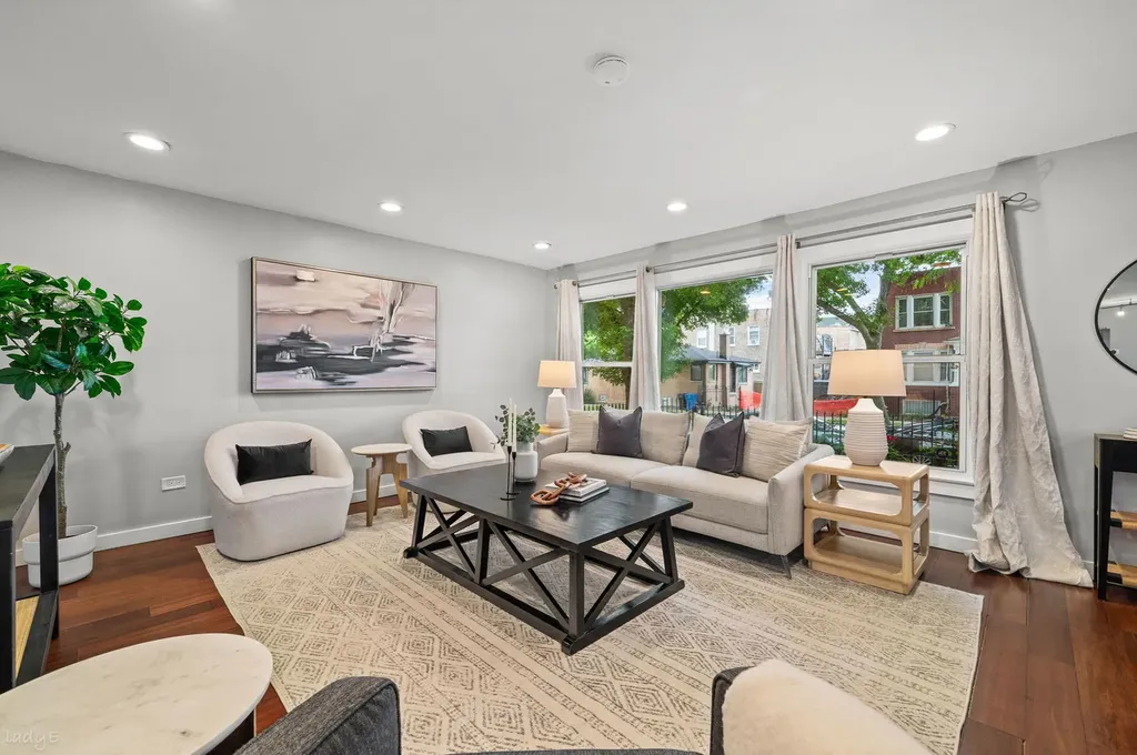 4310 West Shakespeare Avenue Chicago IL 60639
