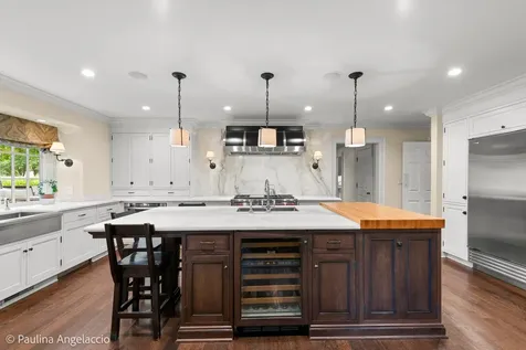 13 Deepwood Road Barrington Hills IL 60010