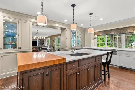 13 Deepwood Road Barrington Hills IL 60010