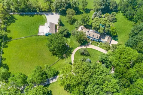 13 Deepwood Road Barrington Hills IL 60010