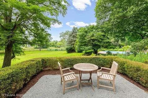 13 Deepwood Road Barrington Hills IL 60010