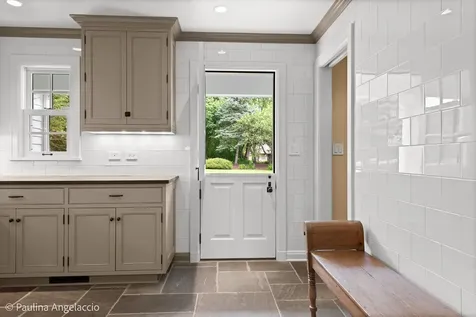13 Deepwood Road Barrington Hills IL 60010
