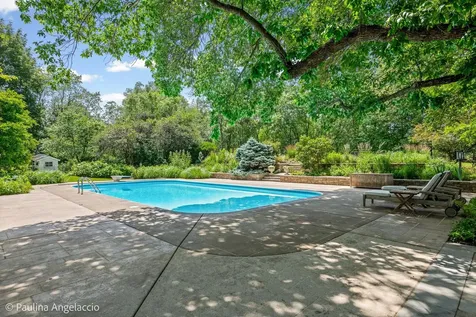 13 Deepwood Road Barrington Hills IL 60010