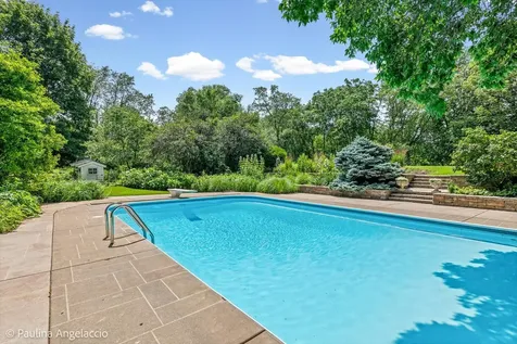 13 Deepwood Road Barrington Hills IL 60010