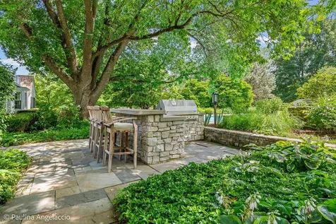 13 Deepwood Road Barrington Hills IL 60010