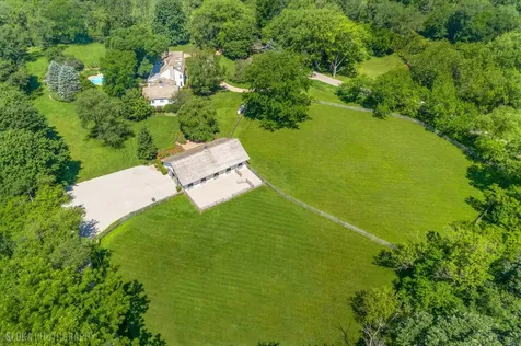 13 Deepwood Road Barrington Hills IL 60010