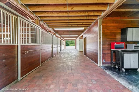 13 Deepwood Road Barrington Hills IL 60010
