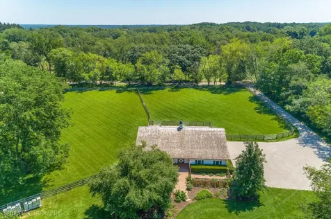 13 Deepwood Road Barrington Hills IL 60010