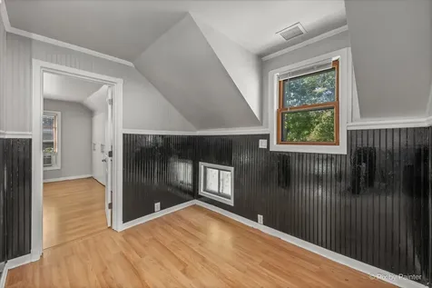 5016 North Oak Street Crystal Lake IL 60012