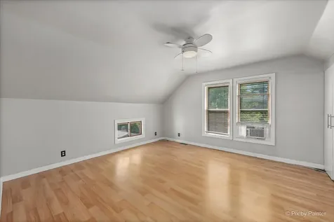 5016 North Oak Street Crystal Lake IL 60012