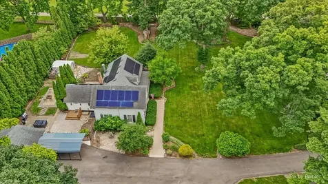 5016 North Oak Street Crystal Lake IL 60012
