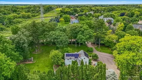 5016 North Oak Street Crystal Lake IL 60012