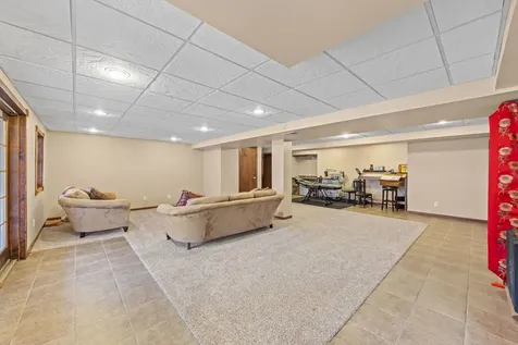 9001 East Mcevilly Road Minooka IL 60447