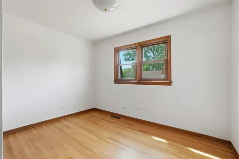 5619 West Park Avenue Cicero IL 60804