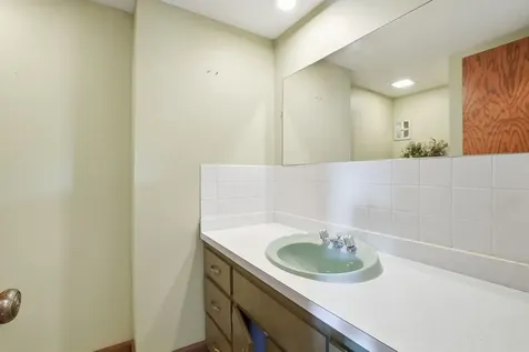 5619 West Park Avenue Cicero IL 60804