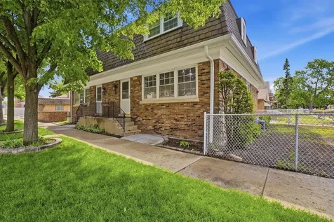 5619 West Park Avenue Cicero IL 60804
