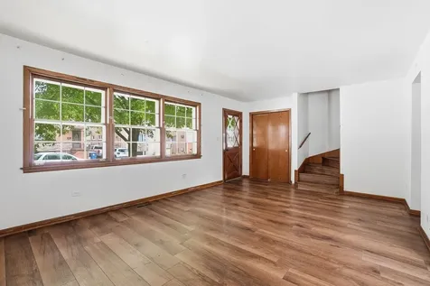5619 West Park Avenue Cicero IL 60804