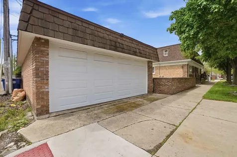5619 West Park Avenue Cicero IL 60804