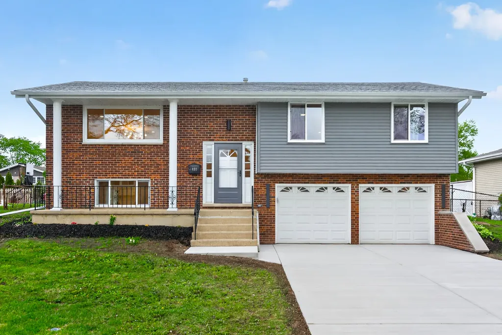 408 Desmond Drive Schaumburg IL 60193