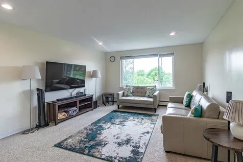 1475 Rebecca Drive Hoffman Estates IL 60194
