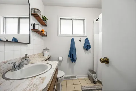 16466 Terry Lane Oak Forest IL 60452