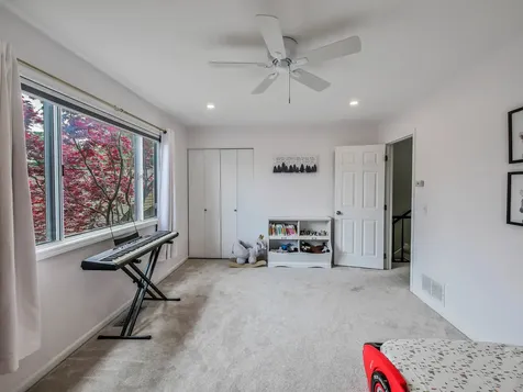 1336 Fairfax Lane Buffalo Grove IL 60089