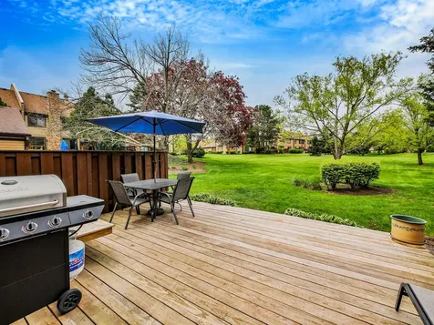 1336 Fairfax Lane Buffalo Grove IL 60089