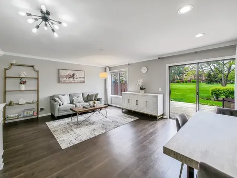 1336 Fairfax Lane Buffalo Grove IL 60089
